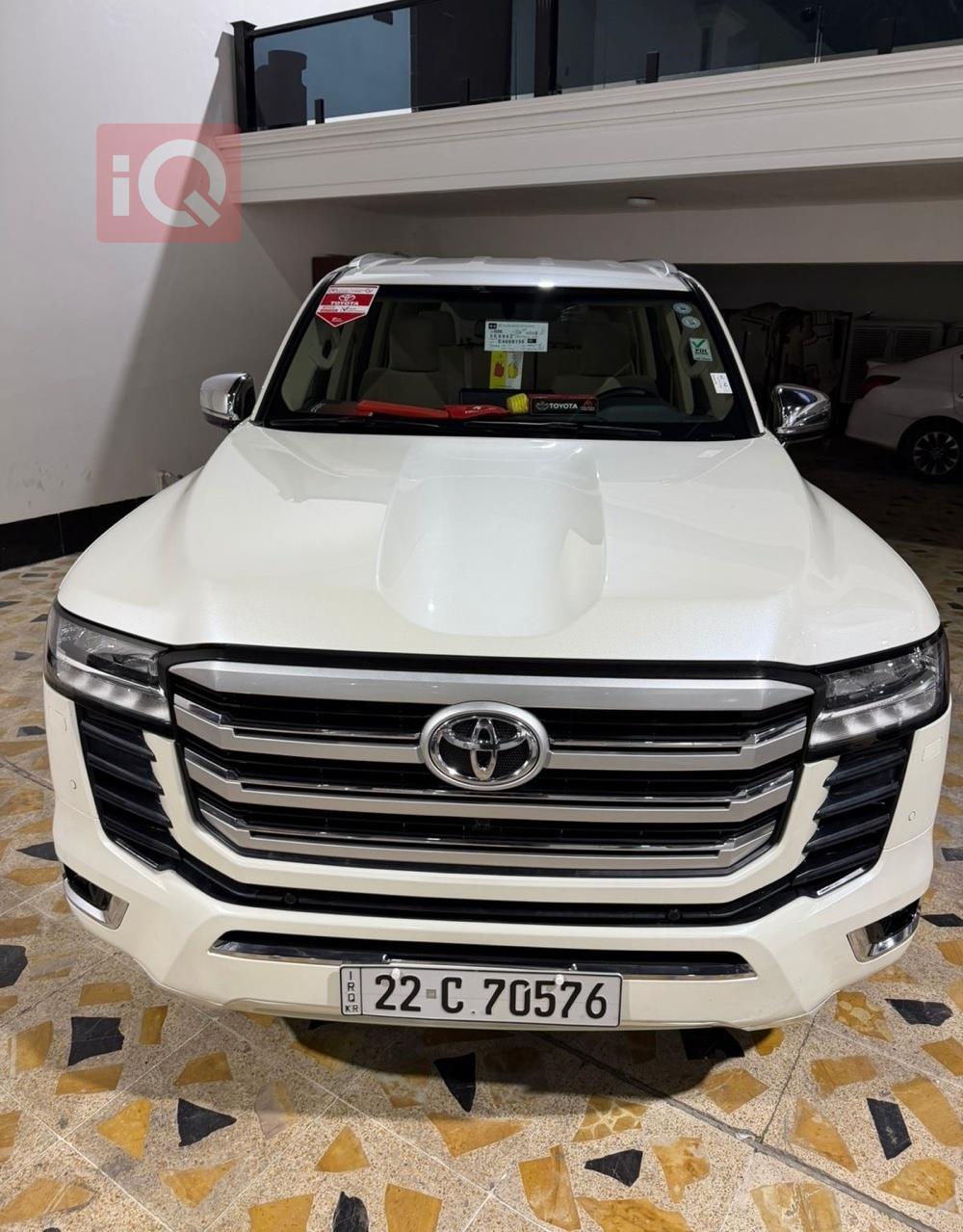 تۆیۆتا لاند کروزەر